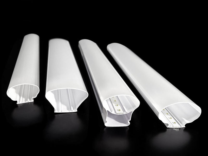 Extrudované kryty LED svietidiel